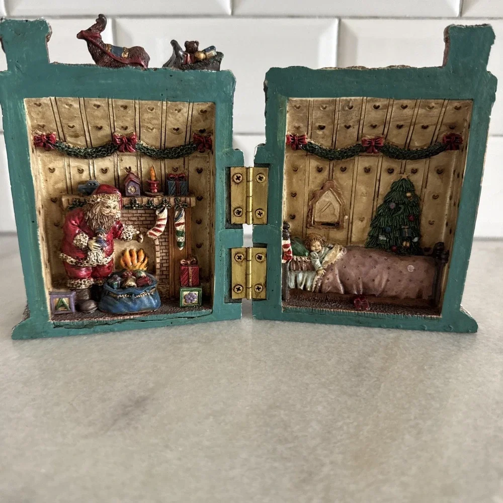 Windsor Village Collection Christmas collectible House vintage Boxed. Super Cute